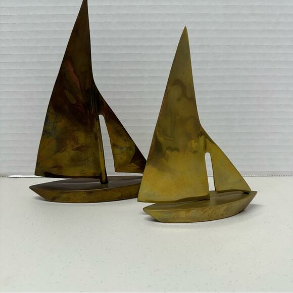 Vintage Brass Metal Sailboats Set Of Two Decor Accent Shelf - Picture 1 of 11